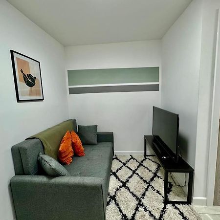 Stylish One Bedroom & A Sofa Bed Cardiff Exterior photo